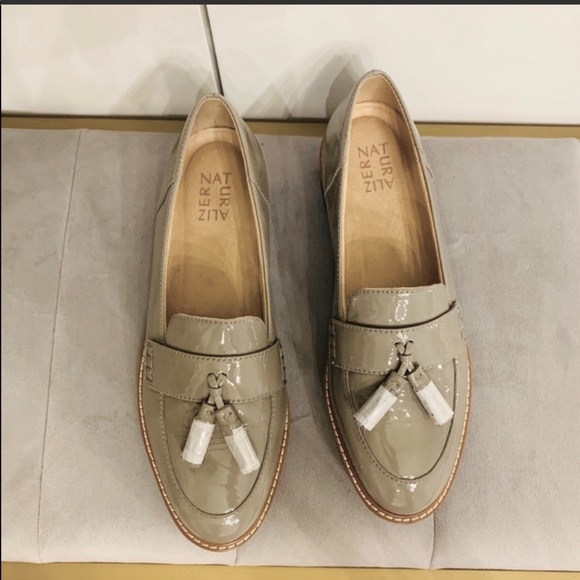 *SOLD* Naturalizer leather platform loafers tassel - Picture 7 of 16